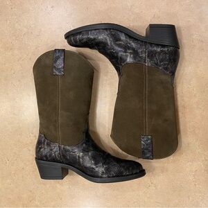 Suede/snake print Cowgirl Boots